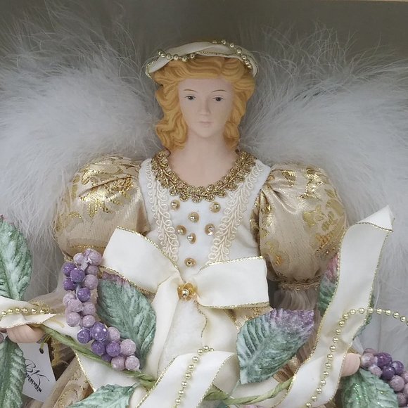 HAND CRAFTED BRASS KEY 16" PORCELAIN ANGEL TREETOPPER NEVER REMOVED FROM BOX - Picture 7 of 16